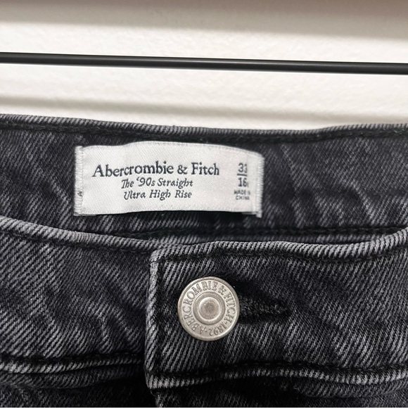 Abercrombie & Fitch 90s Ultra High Rise Straight Jean Black Size 33/16 - Picture 5 of 11